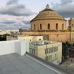 Cinematique Pensión Mosta