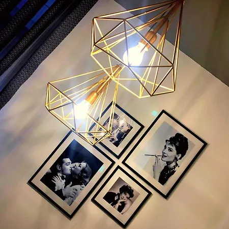 Cinematique Πανσιόν Mosta