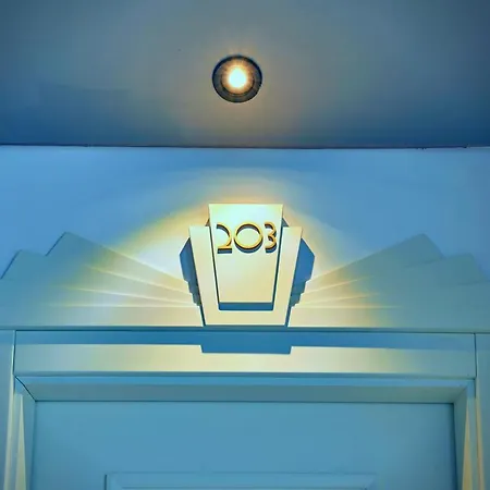 Cinematique בית הארחה