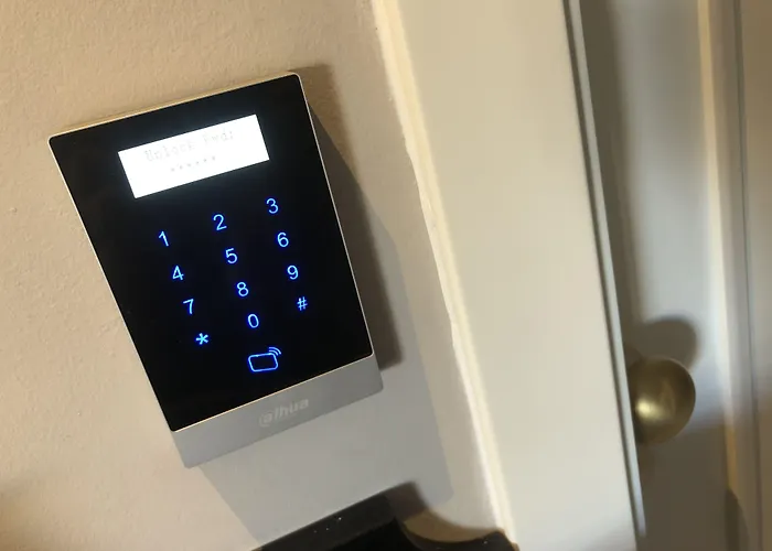 Πανσιόν Cinematique 4*